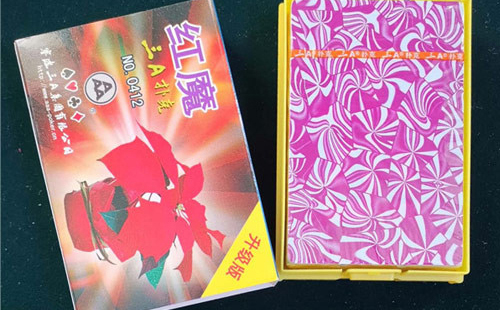 文化传承与多元价值：疏勒纸牌的现代发展与应用探索